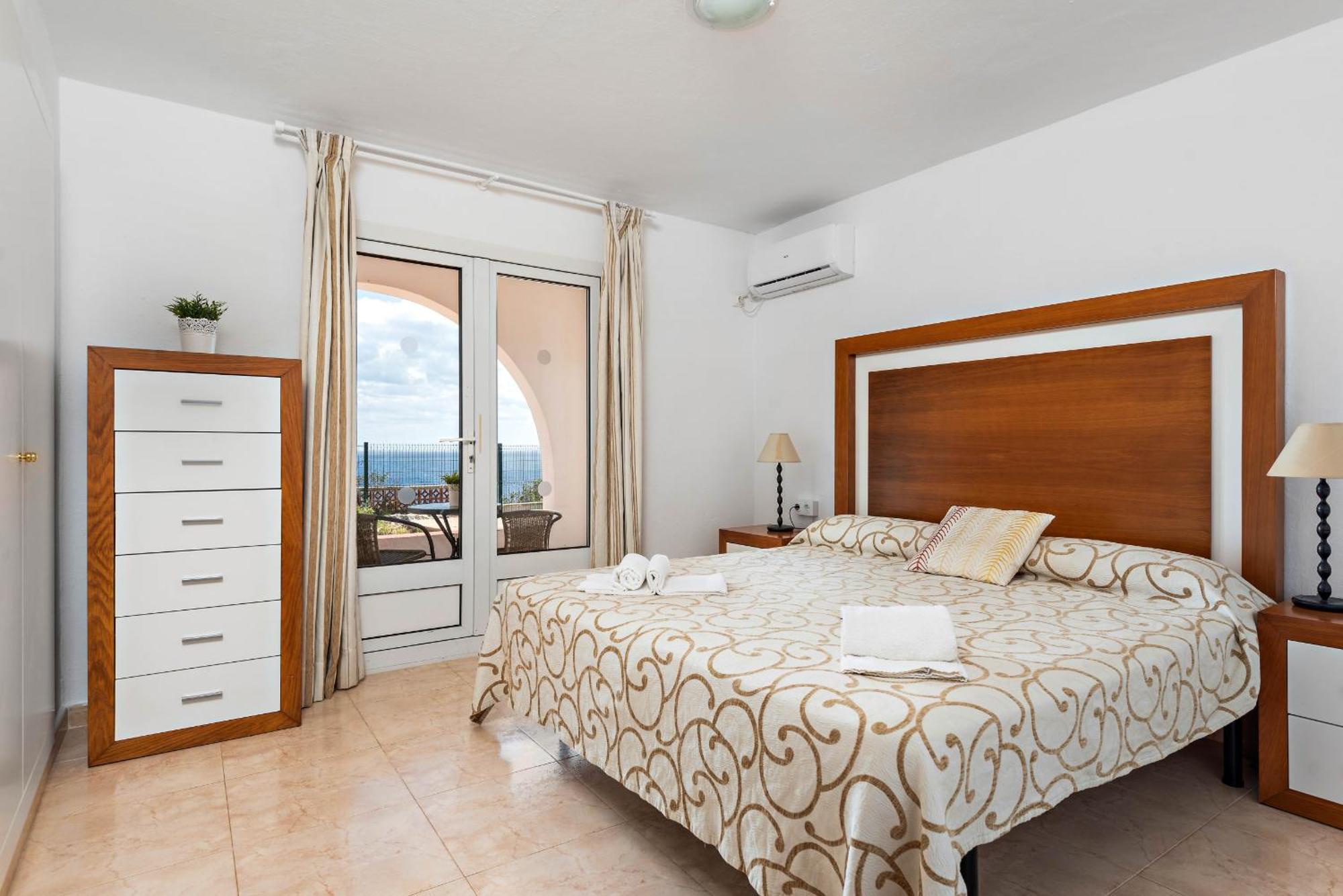 Villa Panorama Cala En Porter  Номер фото